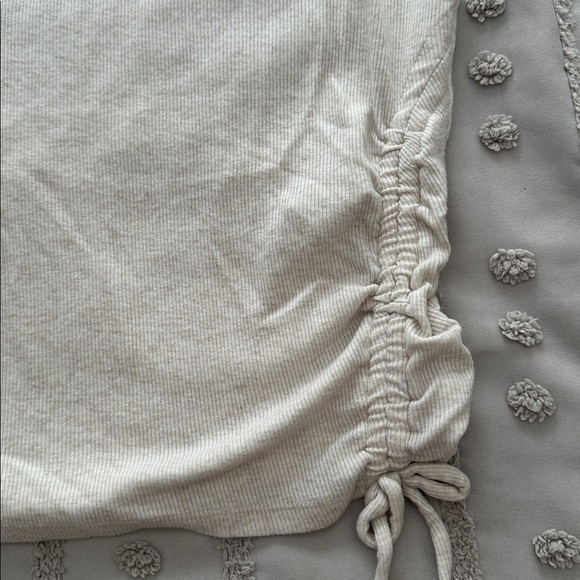 Cream Ruched Sleeveless Top - Picture 3 of 4